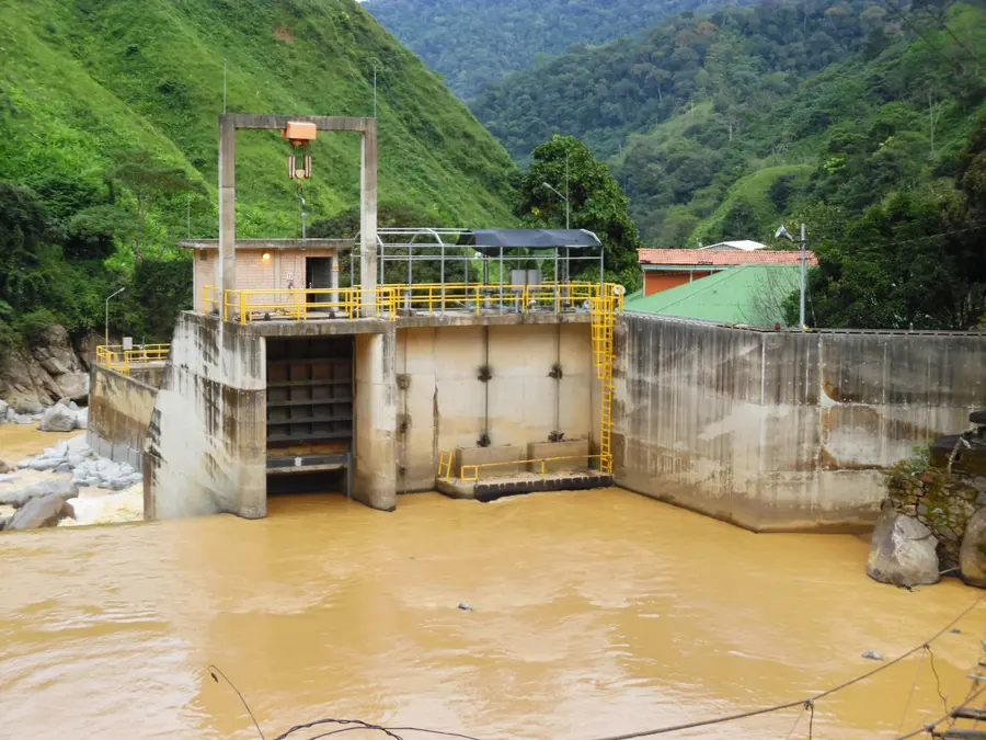Reducción de efectos abrasivos en las centrales hidroeléctricas Providencia I y Providencia III